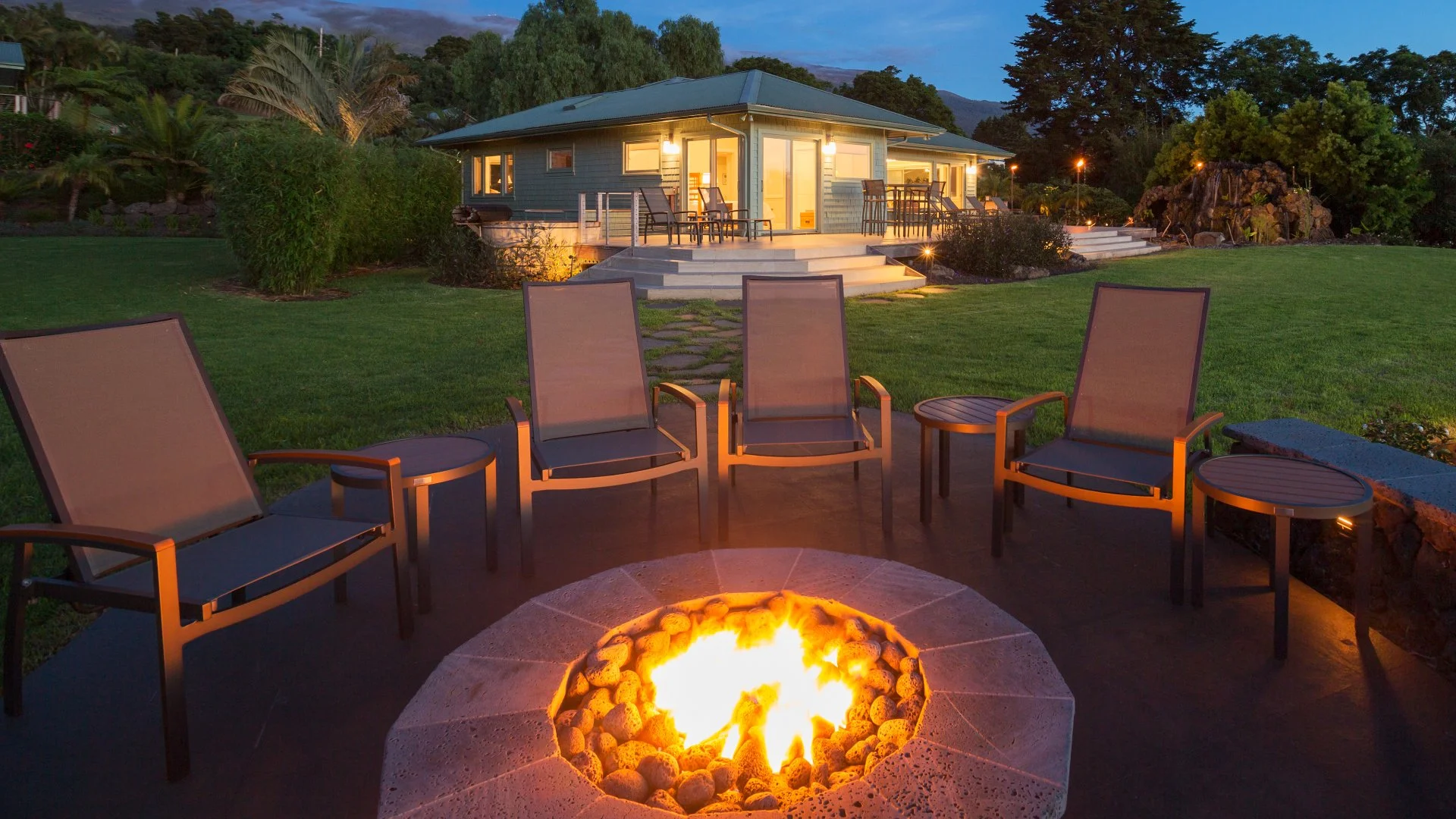 Which Design Option Should You Choose for Your Fire Pit - Custom or Kit?